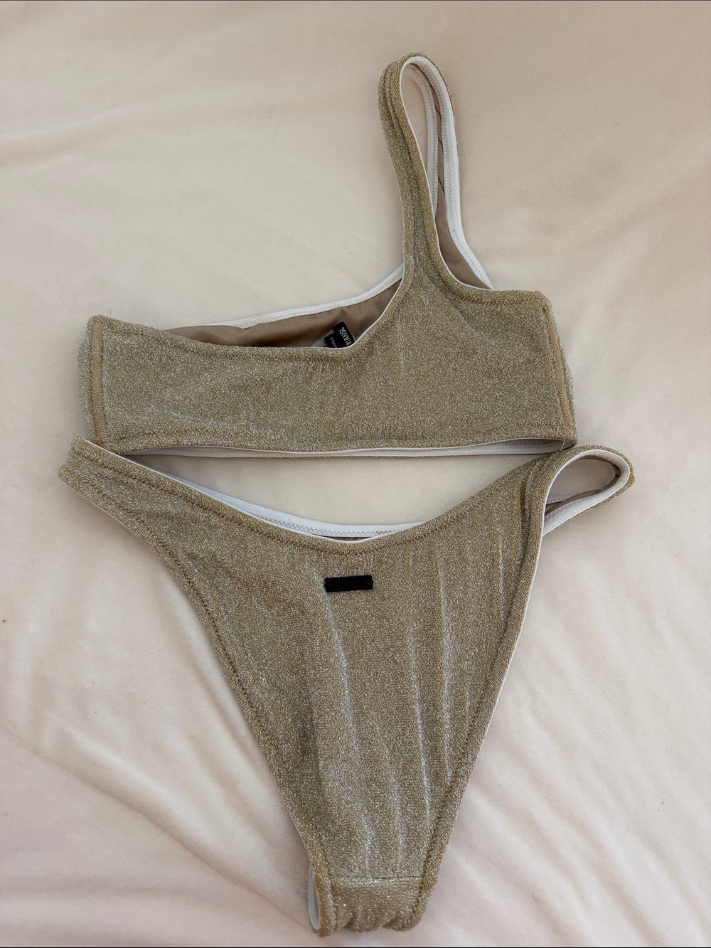 Triangl Bikini - Picture 5 of 7